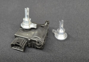 Alfa Romeo Giulietta Hot, Cold Flap Actuator Aluminium Pin x2